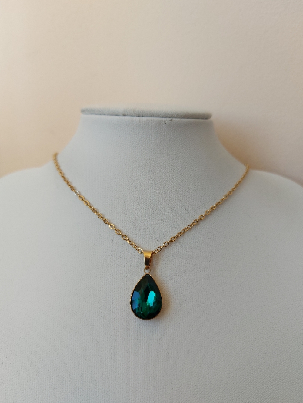 Small Green Droplet Pendant Necklace (Cant Ship Until May 16th)